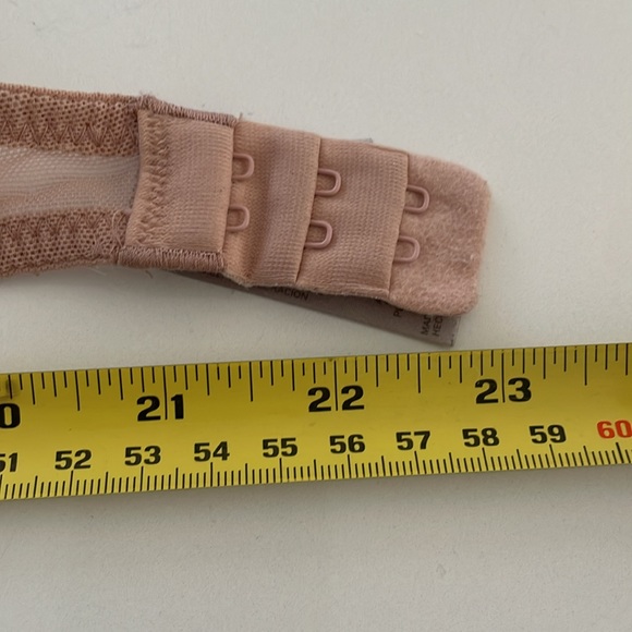 32B Victoria’s Secret Dream Angels Plunge Demi Smooth and Lace -cream, underwire - Picture 7 of 12